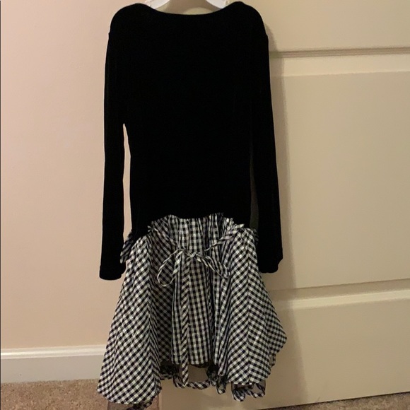 Dress - Picture 2 of 2